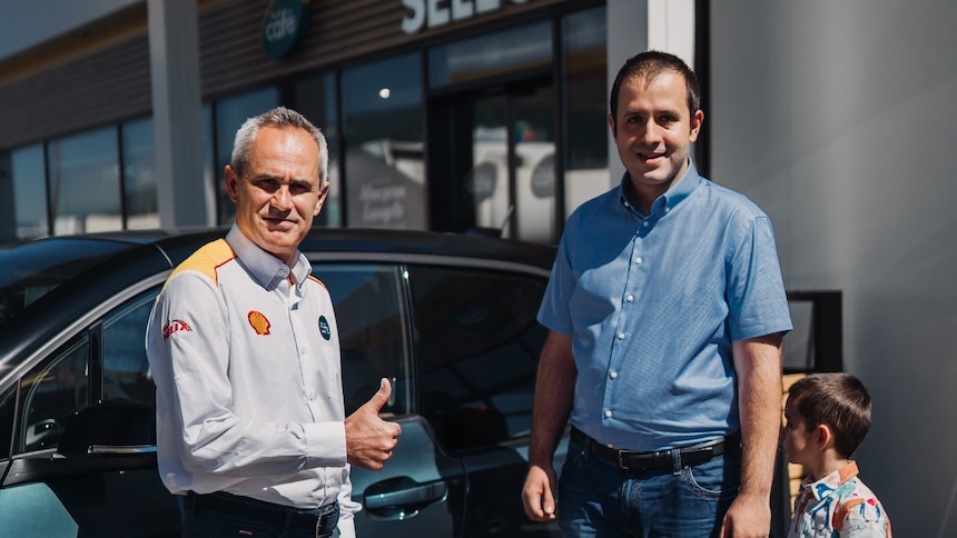 Awarding of the winner in Shell Café promotion with the grand prize - BMW i3