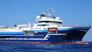 ship in the sea