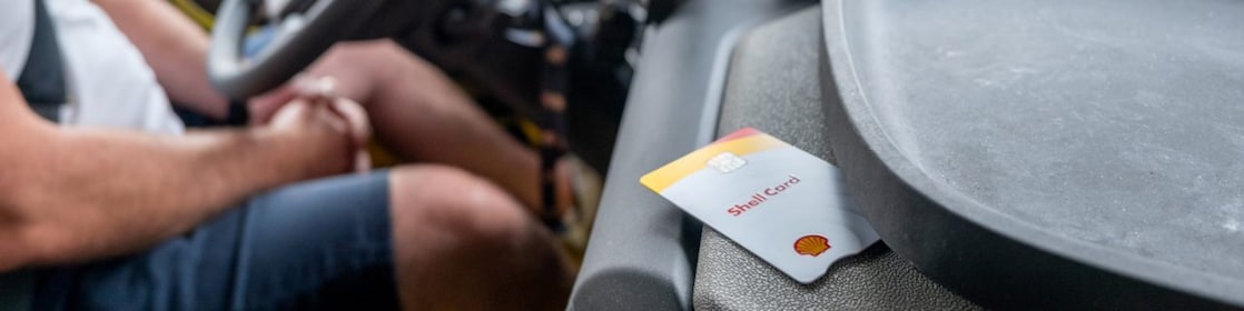 плащане на бензиностанция на Shell