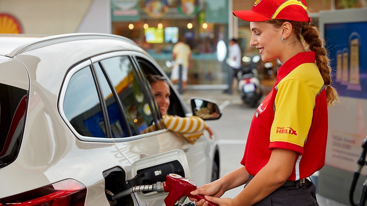 Получавате точки за зареждане с висококачествените горива Shell.