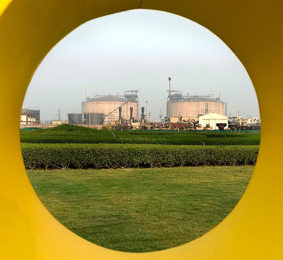 Проект индийска фотография, Холандия, 2014 г. – резервоари за втечнен природен газ Хазира